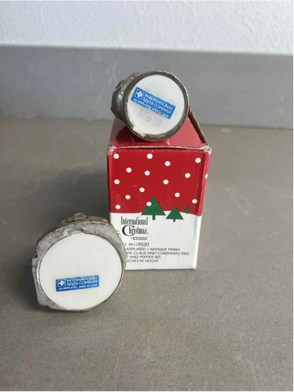 International Silver Co Santa Claus & Christmas Tree Salt Pepper Set Silverplate